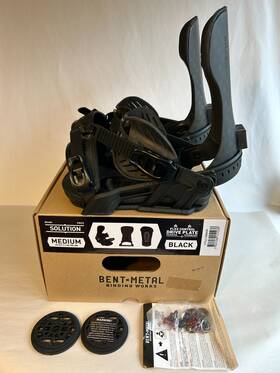 Bent Metal 841049151038 Solution Snowboard Bindings Medium Black Mens 4 Hole Discs Bmbw Fw23