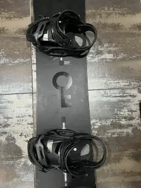 105391 Burton Cartel Mens Snowboard Bindings Size M - Black