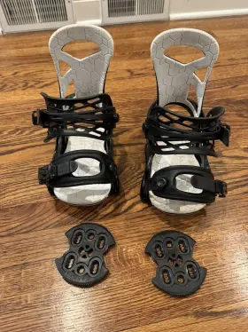 10575105001 Burton Smalls Snowboard Bindings Black Youth Large Us 4k - 7k Used