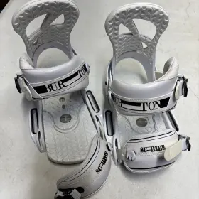 Burton 193177608756 Womensft Scribe Re Flex Snowboard Bindings White Small Missing Strap #l2