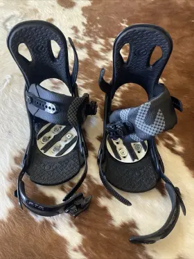 Fpr02s Flux Pr 15 Snowboard Bindings Medium Black Missing One Buckle Read