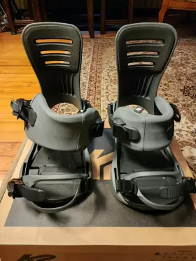 B2204003024 K2 Snow Formula Mens Snowboard Bindings Medium New In Box