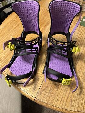 Kemper 697777227329 New Freestyle Snowboard Bindings Small/medium Black/purple