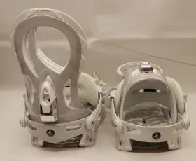Raiden 885315035424 Eris Snowboard Bindings Womens Size Small Inch Ice Pearl White