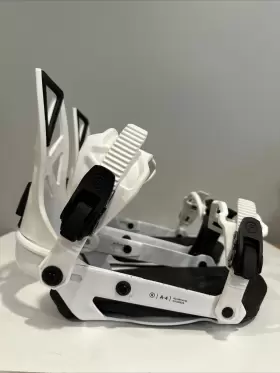 R2304009024 Ride A-4 Men S Snowboard Bindings - Medium White M106