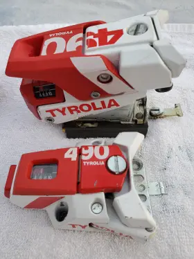 490d Tyrolia Ski Bindings. 4-10 Din