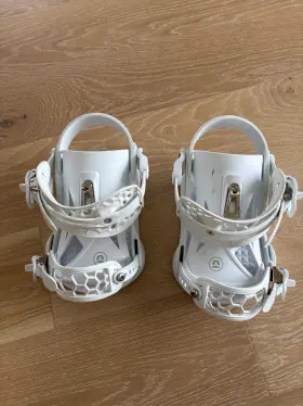 3241113-wht-l Union Juliet Women S Bindings Size Large White And Gold