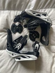 Burton Snowboard Bindings Re:flex Women's Size Small Black/white Used. Price: $150.00.
