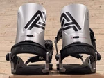 Union Atlas Snowboard Bindings - Metallic Silver 23/24 Men's Used Once. Price: $275.00.