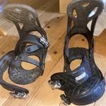Burton Men's Mission Re:flex Snowboard Binding Black (2003-2005) Used. Price: $150.00.
