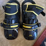 Burton Snowboard Mission Bindings Large Used. Price: $85.00.